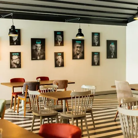 Bostanci Atasehir ホテル 3*