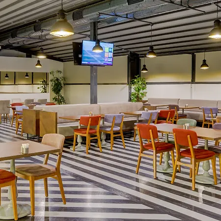 博斯坦斯阿塔塞赫莱佳酒店