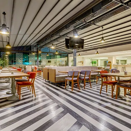 博斯坦斯阿塔塞赫莱佳酒店 酒店