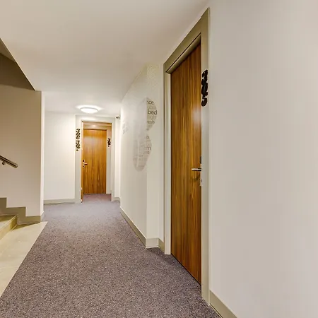 Bostanci Atasehir 3*