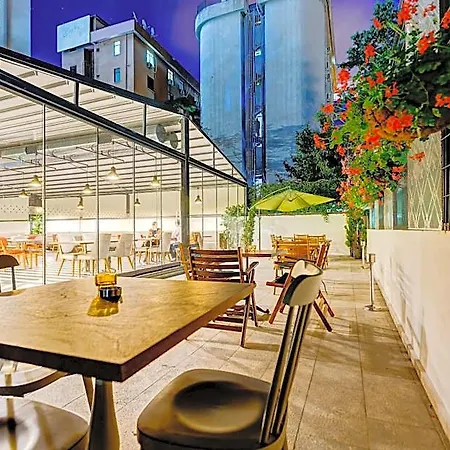 Bostanci Atasehir 3*