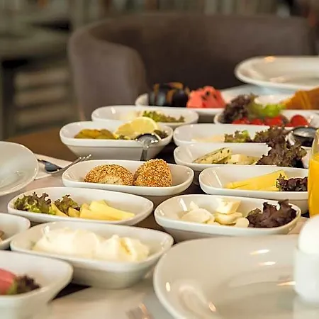 Bostanci Atasehir Hotell 3*