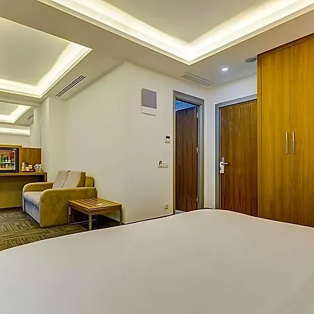 Bostanci Atasehir 3*