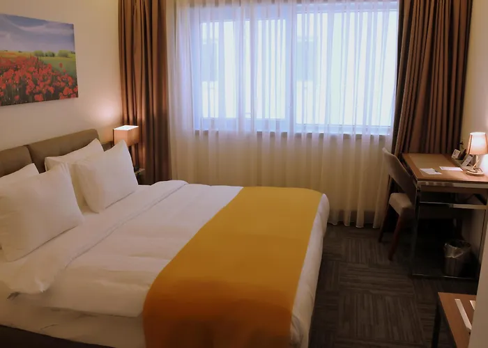 Bostanci Atasehir Отель