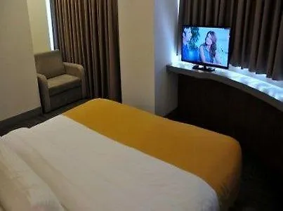 Bostanci Atasehir Отель